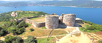 Tarihi Ceneviz Kalesi restorasyonu sürüyor