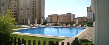 Zeytinburnu Belediyesi’nden açık havuza yasak, 1+1’e kısıtlama 