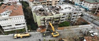 Büyükçekmece'de yerinde dönüşüm sürüyor