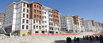 Malatya'da 393 deprem konutu daha teslim edildi