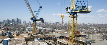 İnşaat Sektörü Küçülmeye Devam Ediyor