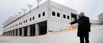 Onatkutlar’a Uzay Çatılı Pazar Yeri