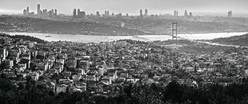 İstanbul’u Mahvediyorum Gözlerim Kapalı…