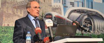 Aziz Torun: Geçmişin Cazibesine Kapılmasınlar!