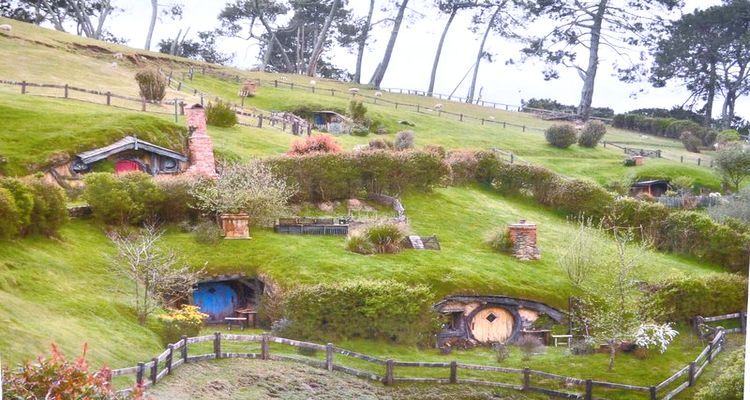 Sivas’ın İlginç Konut Projesi : Hobbit Köyü