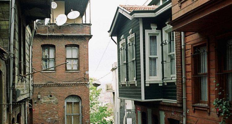Fatih'te Günlük Evler Kapatıldı