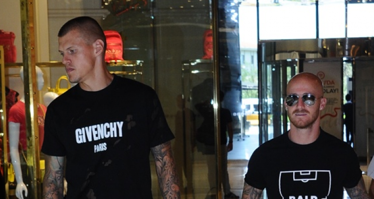 Martin Skrtel İstanbul'da Ev Bakıyor