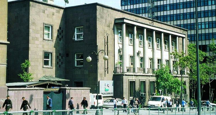 Emlak Bankası Sektöre Geri Dönüyor!