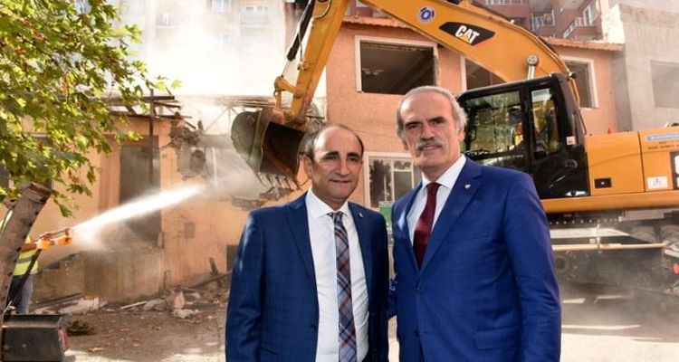 Bursa’da kentsel dönüşüm ile 276 metruk bina yıkıldı