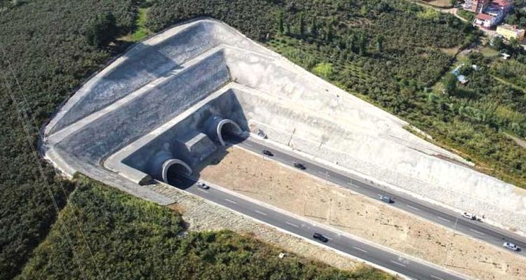 Yeni Zigana Tüneli projesinde 7 bin 700 metreye ulaşıldı