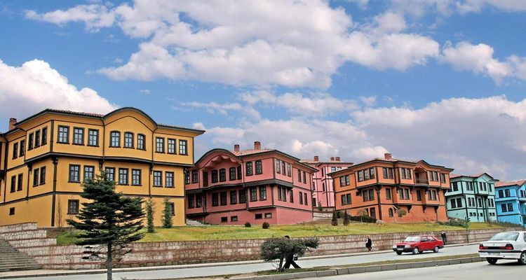 Eskişehir Odunpazarı Belediyesi 6 gayrimenkulünü satacak