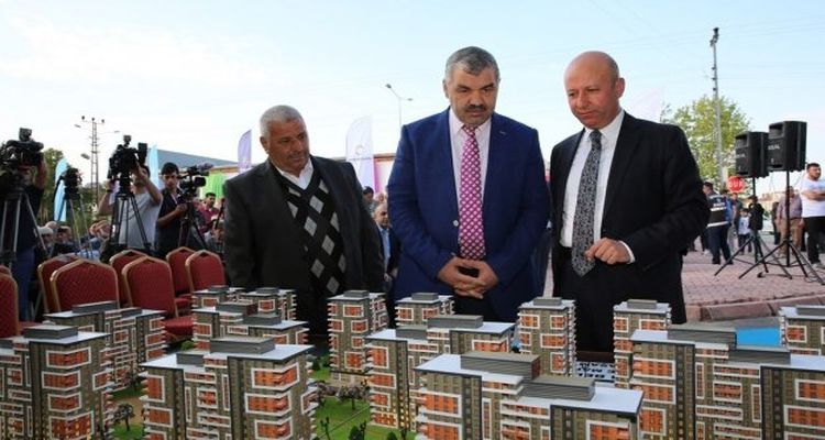 ‘Kocasinan ilçesi kentsel dönüşümle örnek olacak’