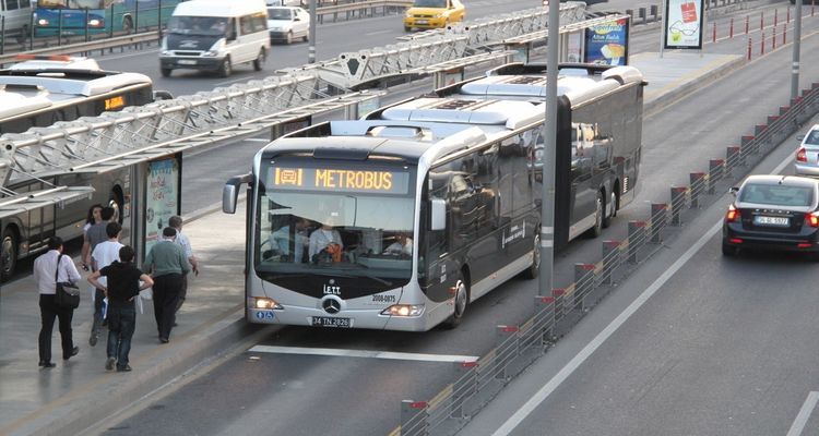 Metrobüs hattı Silivri’ye kadar uzatılacak
