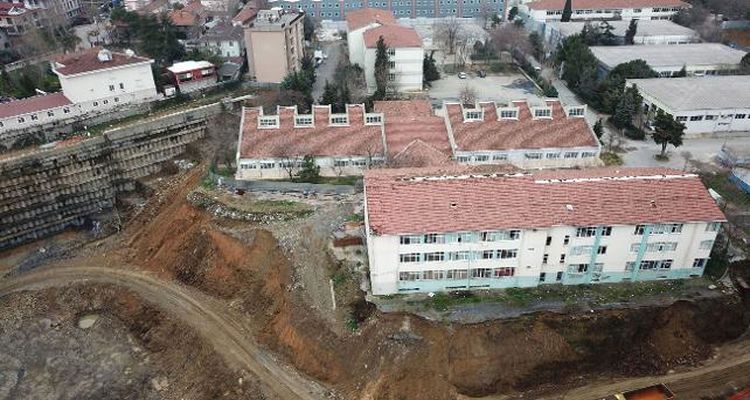 İnşaat nedeniyle riskli olan Şişli'de okul prefabrike taşındı