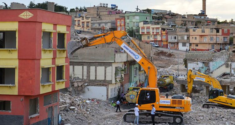 "Yılda 500 bin konut dönüştürmeyi hedefliyoruz"