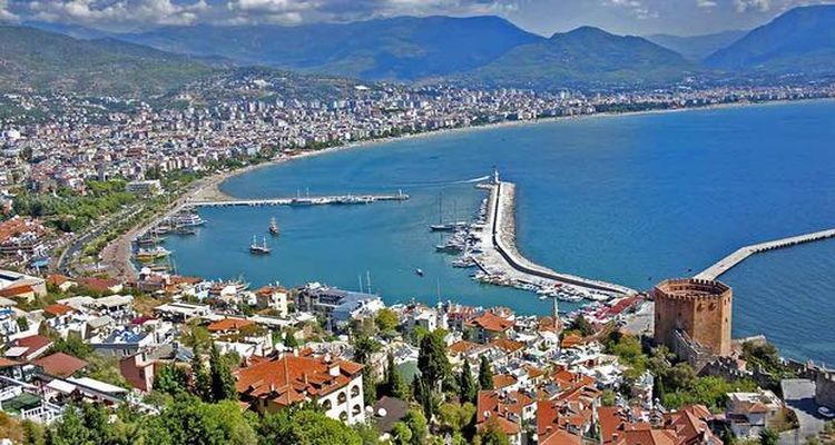Antalya'da Nisan ayında 4 bin 233 konut satıldı