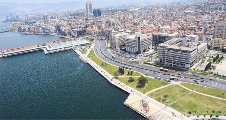 İzmir'de geçen ay 5 bin konut satıldı