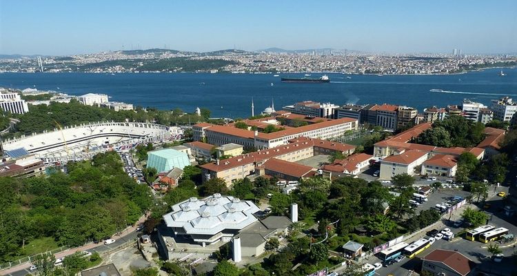 Beşiktaş'taki konut kiraları el yakıyor