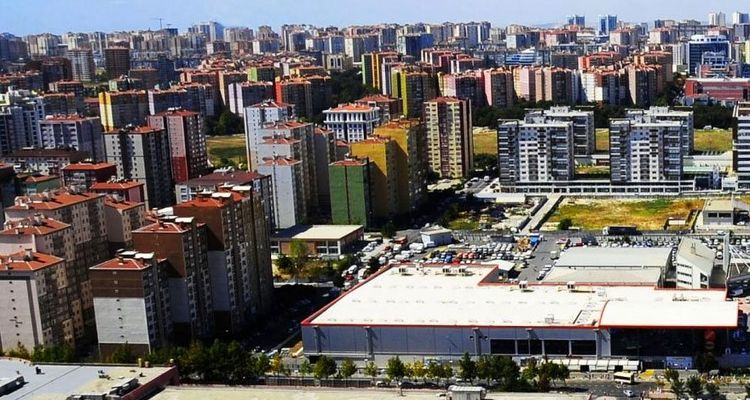 İstanbul'un en kalabalık mahallesi Beylikdüzü'nde