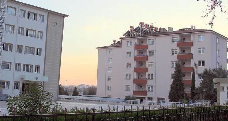 Burdur'da 32 adet kamu konutu satışa sunuldu