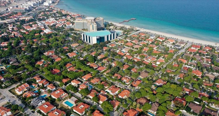 Çeşme'de konut fiyatları 2.5 kat değer kazandı