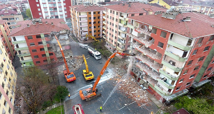 'İstanbul Yenileniyor' uygulamasına 35 bin konut için başvuru