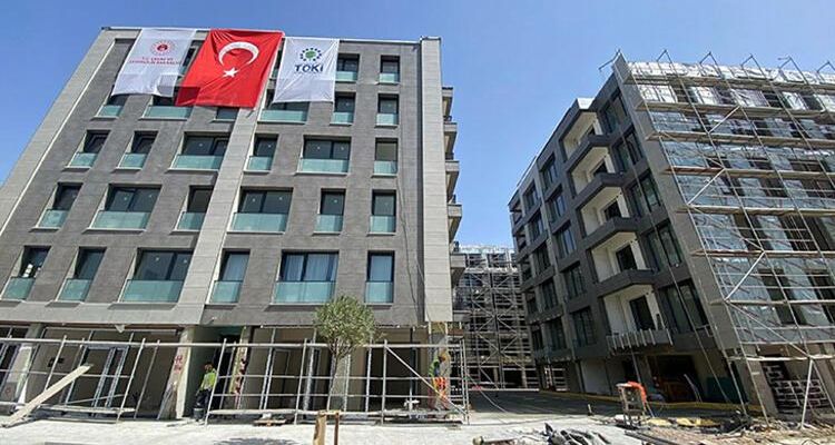 İzmir'de 5 bin konutun inşası sürüyor