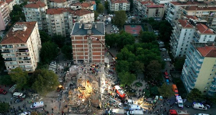 İzmir'de kentsel dönüşüm son 1 yılda hız kazandı