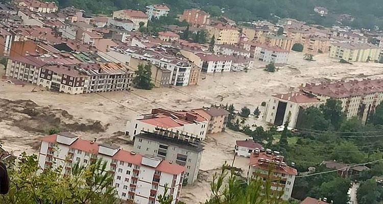 Selden etkilenen bölgelerde yeni konutların inşaatı başladı