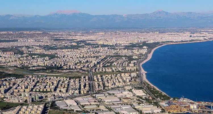 Antalya'da konut satışları Ekim ayında yüzde 23 arttı