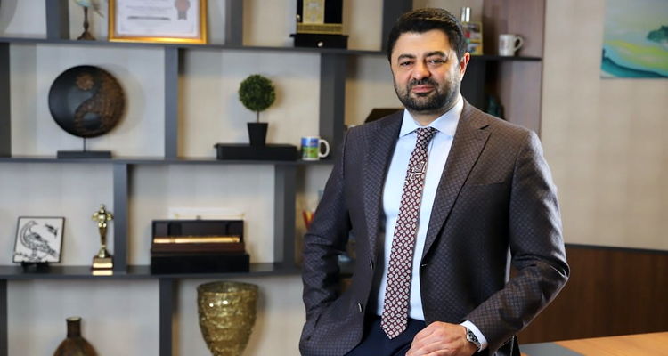 Babacan Holding, Sermaye Piyasası Kurulu'ndan GYO dönüşüm izni aldığını duyurdu.