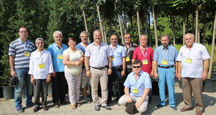 İzmir Buca’da 32 Park “Gönüllülerle” Buluştu!