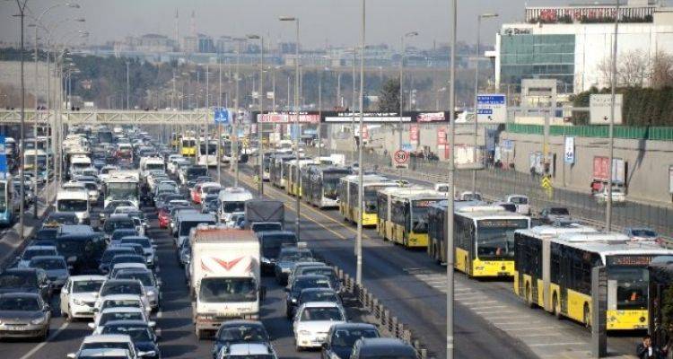 İstanbul'da Ücretsiz Ulaşım Süresi Yine Uzatıldı