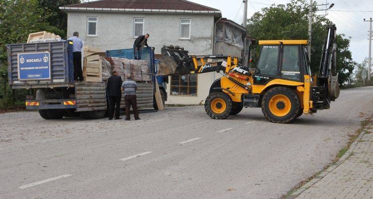 Kocaeli Çamkonak Köyü Ortak Alanları Onarılıyor!