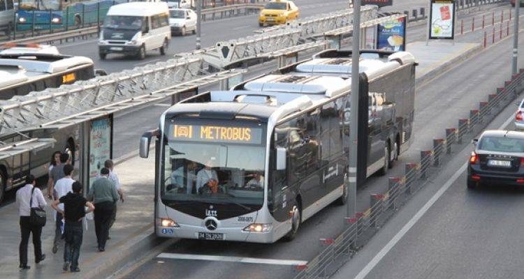 İstanbul'a Yeni Metrobüs Hattı Müjdesi