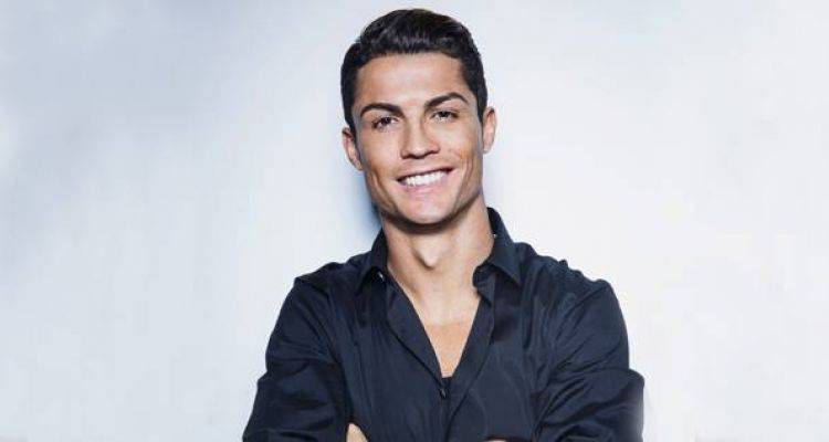 Cristiano Ronaldo 457 Milyon TL’ye Otel Satın Aldı