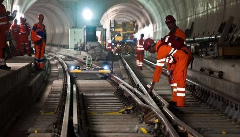 Dünyanın En Uzun Tüneli İçin Geri Sayım Başladı