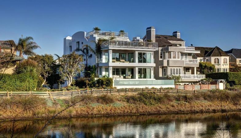 Gösteri Dünyasının En Pahalı Evi Satıldı