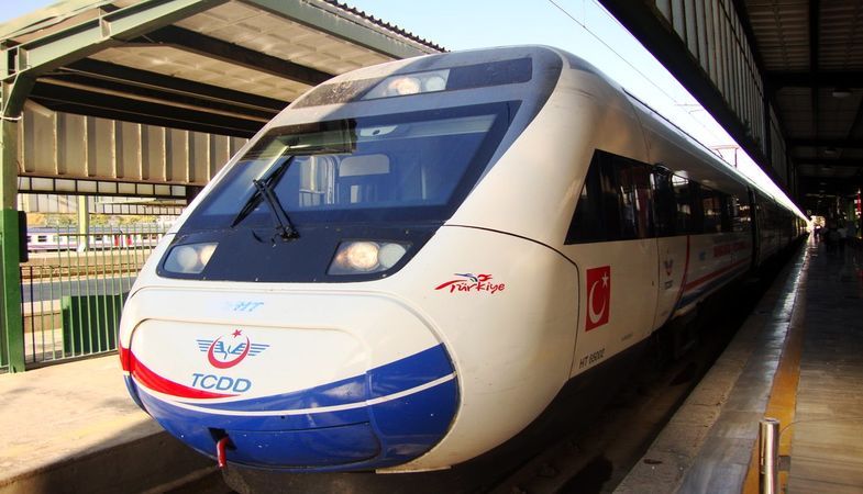 Ankara – İstanbul Hızlı Tren Hattı Açılışı Yine Ertelendi