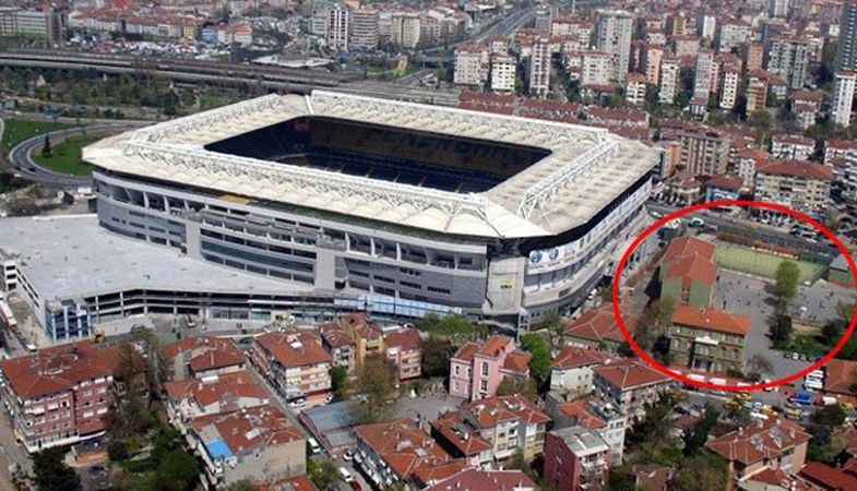 Fenerbahçe Kenan Evren Lisesi Arazisini 49 Yıllığına Kiraladı!