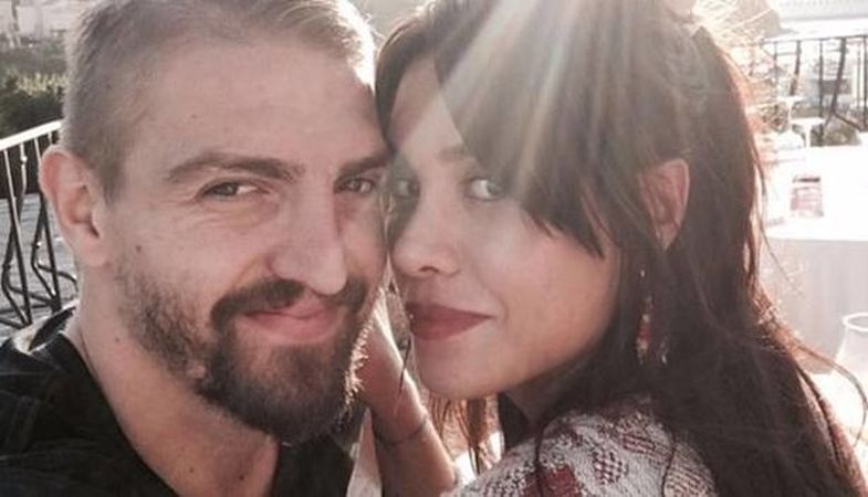 Ünlü Futbolcu Caner Erkin, Demet Akalın'a Komşu Oluyor