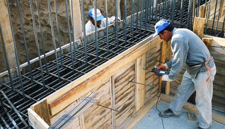 Müteahhitler iş bırakma eylemine gidiyor!