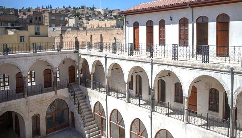 Tarihi Barutçu Hanı’nın restorasyonu tamamlandı