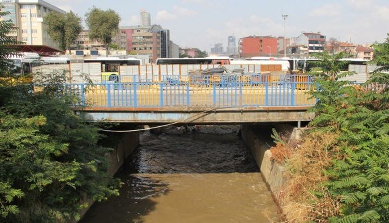 Fikirtepe Kurbağalıdere Köprüsü yeniden yapılacak