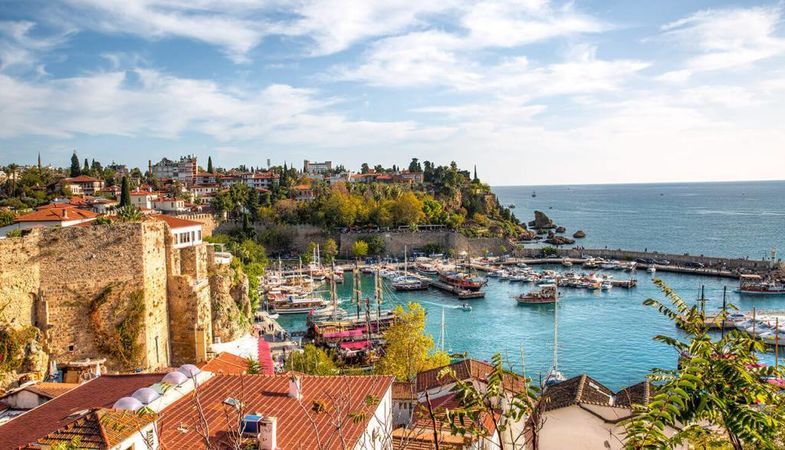 Antalya'ya gelen turist sayısı yüzde 13 yükseldi