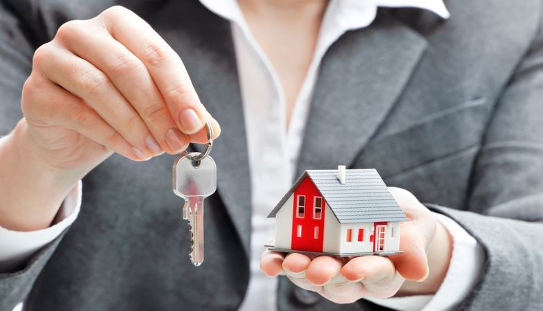 TOKİ 2018’de de emeklileri ev sahibi yapacak