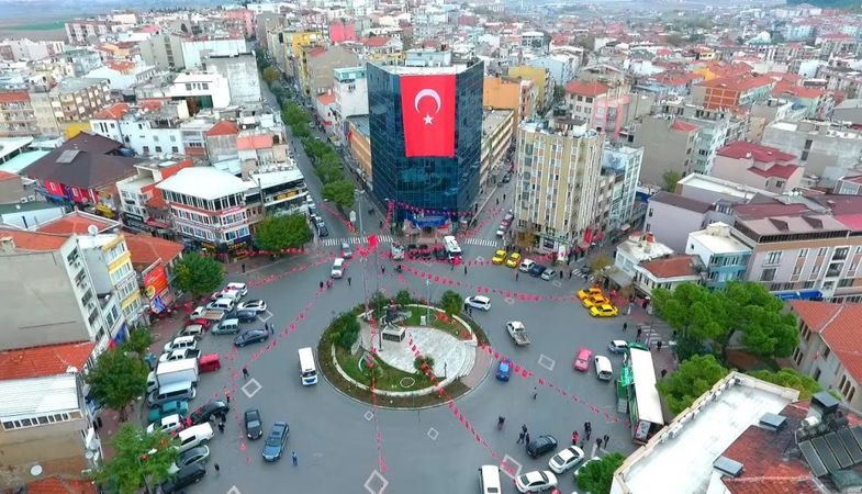 Türk Kızılayı'ndan Bursa Karacabey’e inşaat 