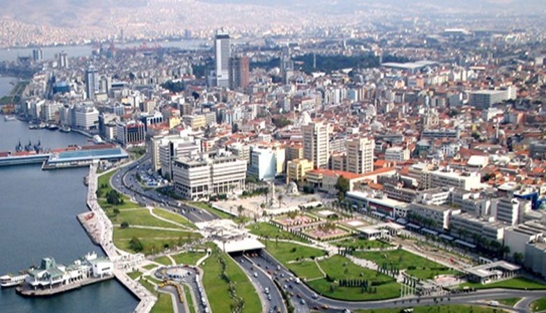 İzmir'de konut satışları yüzde 25 oranında azaldı
