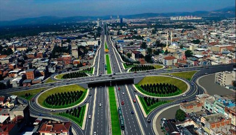 Bursa İstanbul Caddesi dönüşümle yenileniyor