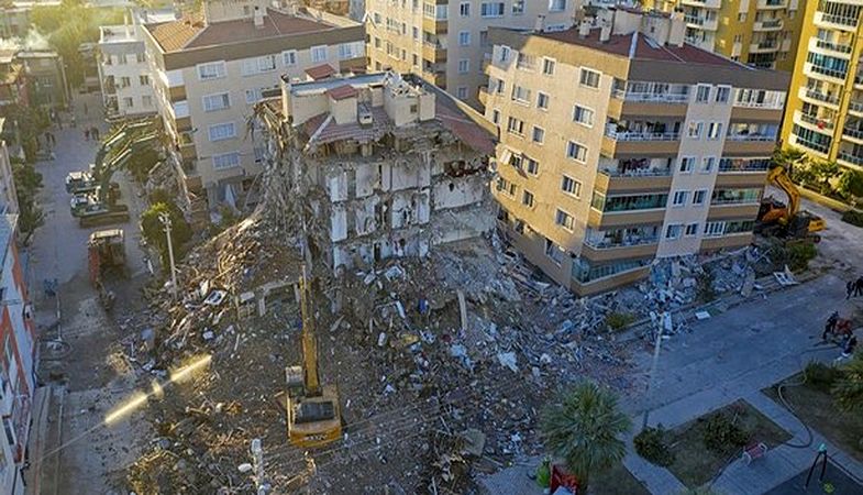 İzmir'de 488 binanın daha yıkımına başlanıyor